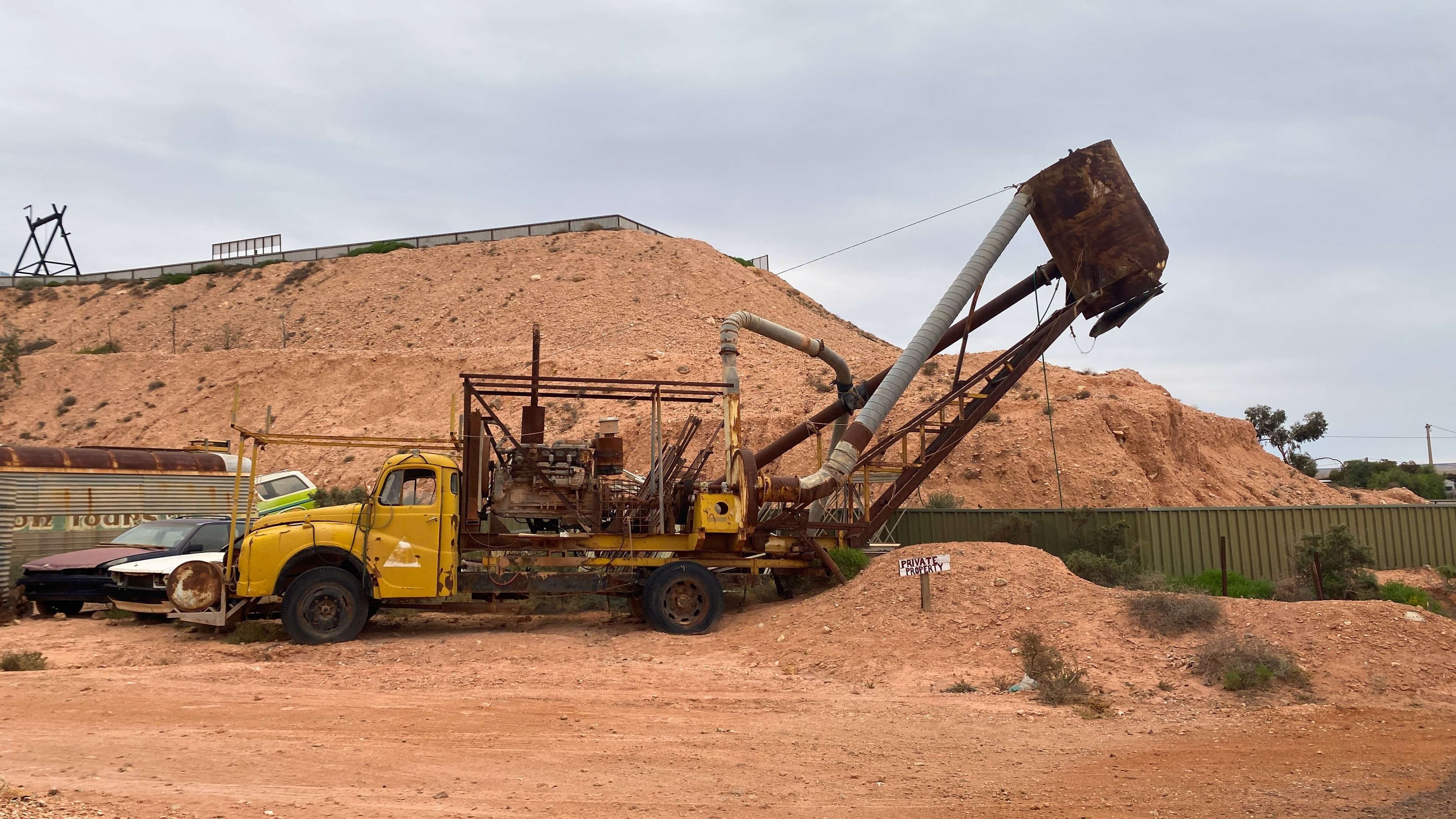 Bucket Truck - Cooper Pedy