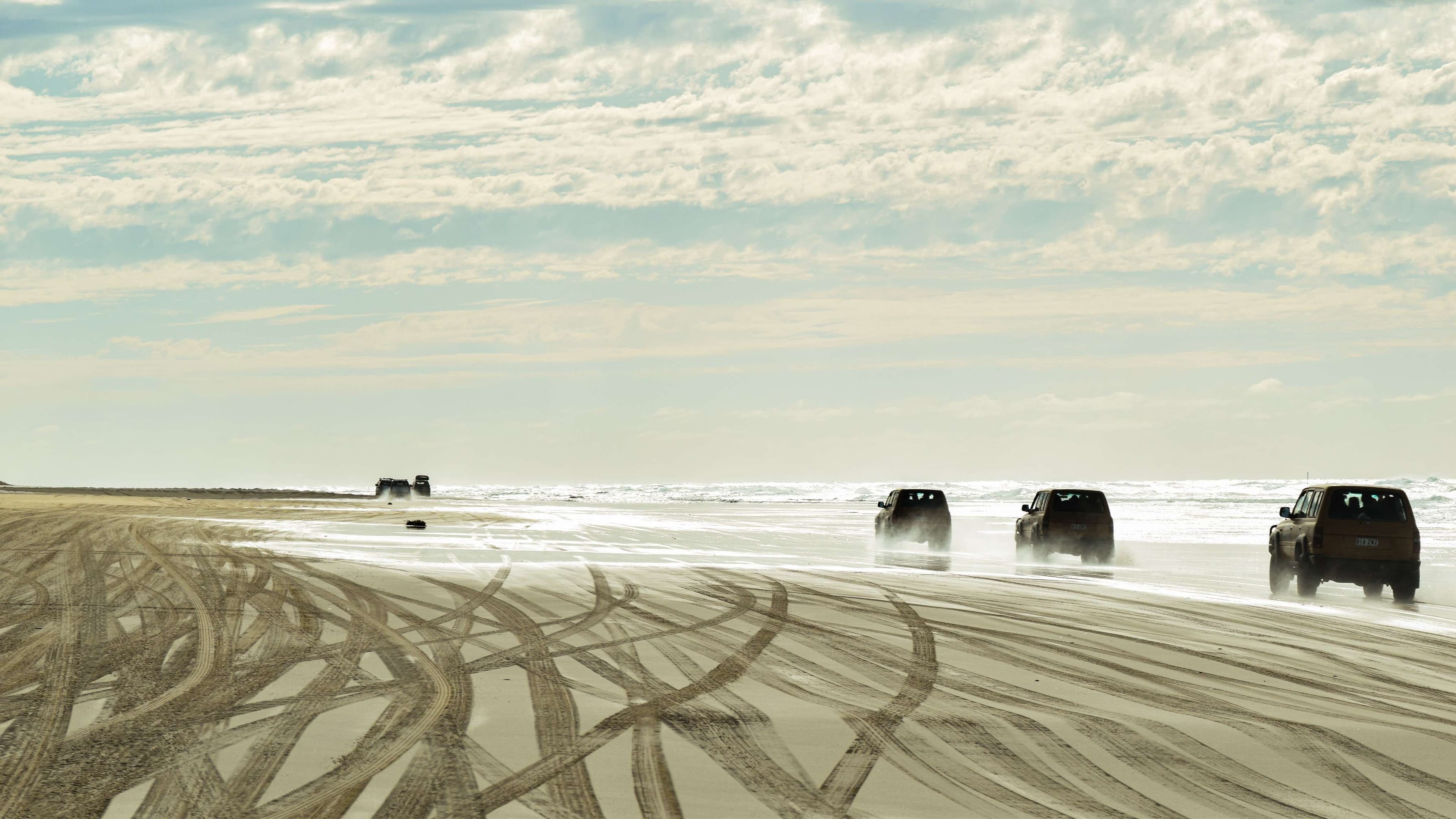 Rollout - Fraser Island